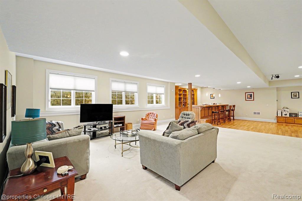 16987 Kings Fairway Lane, Grand Blanc, MI 48439 — Photo 8