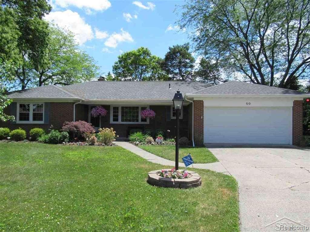 50 Shadyside Court, Saginaw, MI 48638 — front exterior