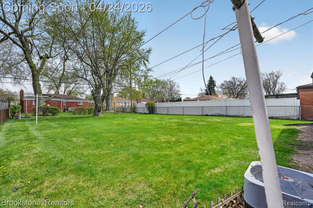 30428 Iroquois Drive, Warren, MI 48088 — Photo 36