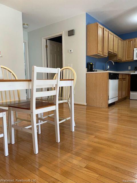1939 LINDSAY Lane, Ann Arbor, MI 48104 — Photo 12