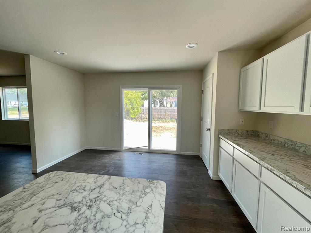 3999 Lotus Landing Circle, Waterford, MI 48329 — Photo 9