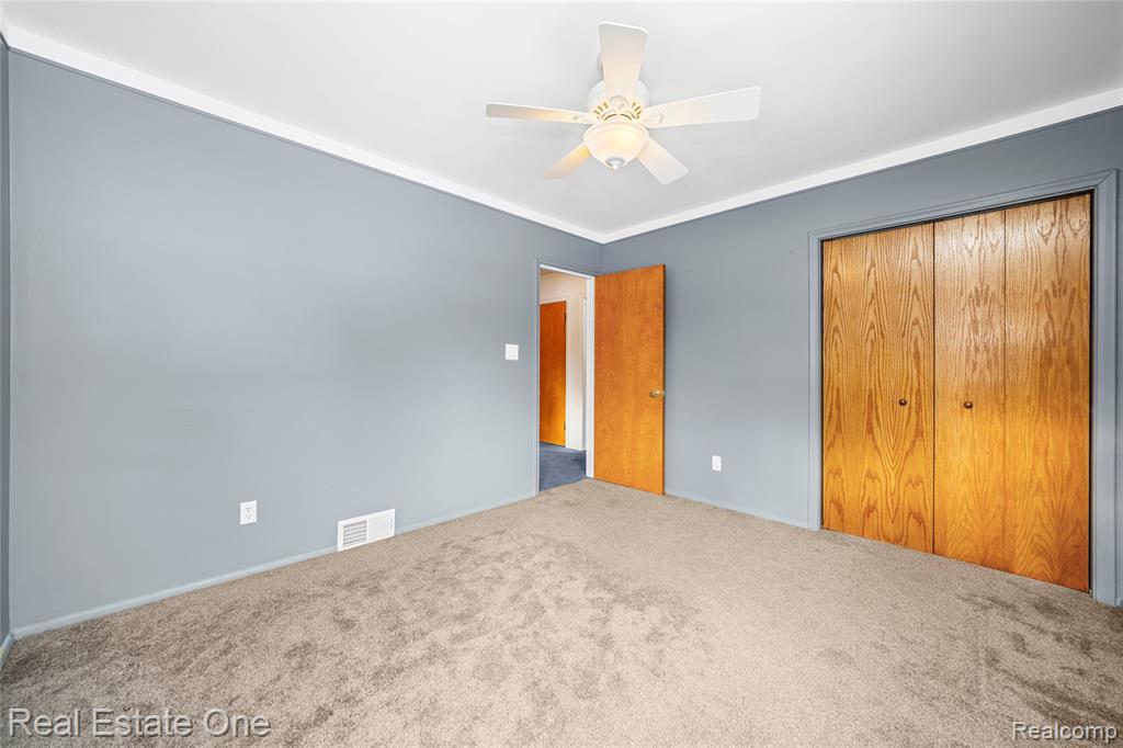 28615 Bloomfield Drive, Lathrup Village, MI 48076 — Photo 31
