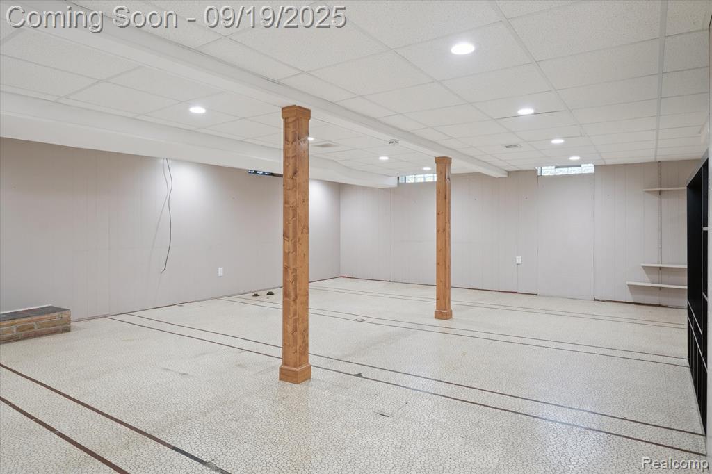 8425 Wormer, Dearborn Heights, MI 48127 — Photo 9