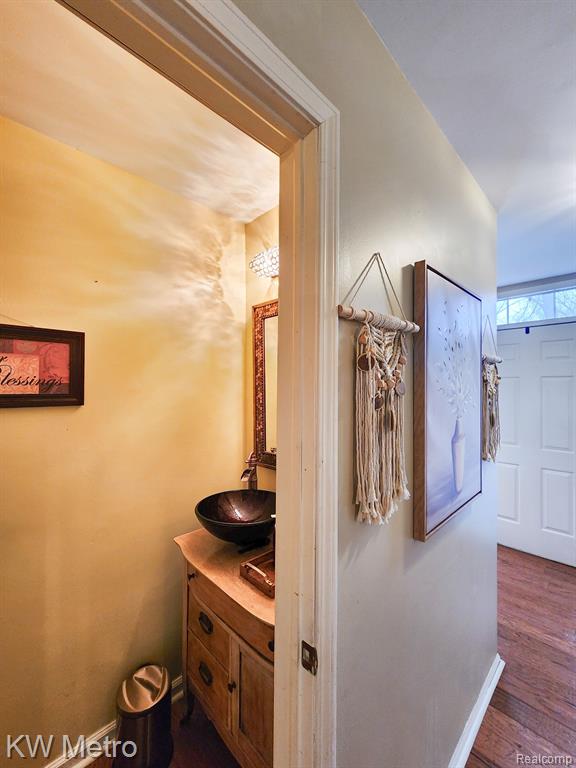 47037 REENE Drive, Belleville, MI 48111 — Photo 25