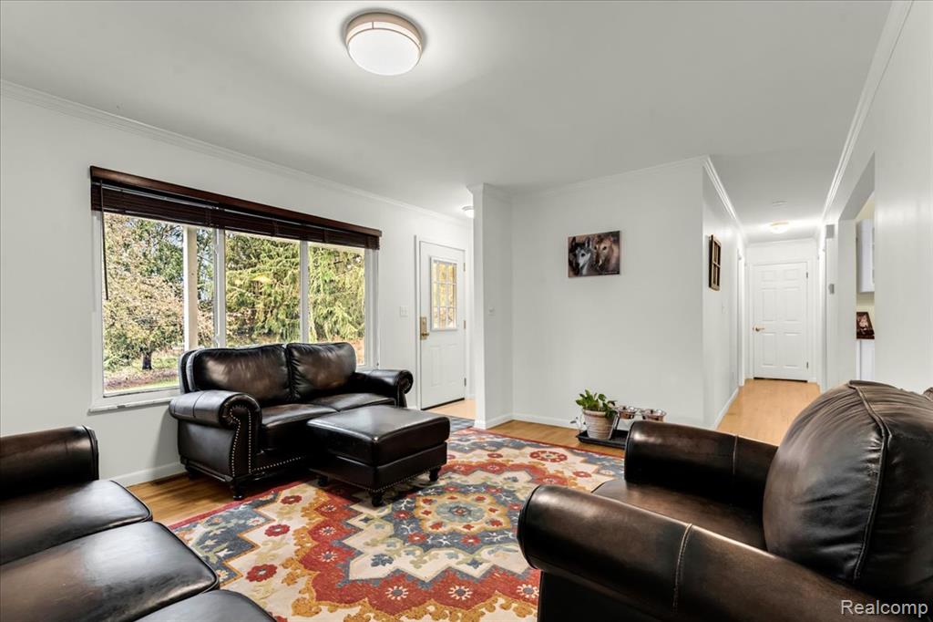 4360 Sherwood Road, Ortonville, MI 48462 — Photo 5
