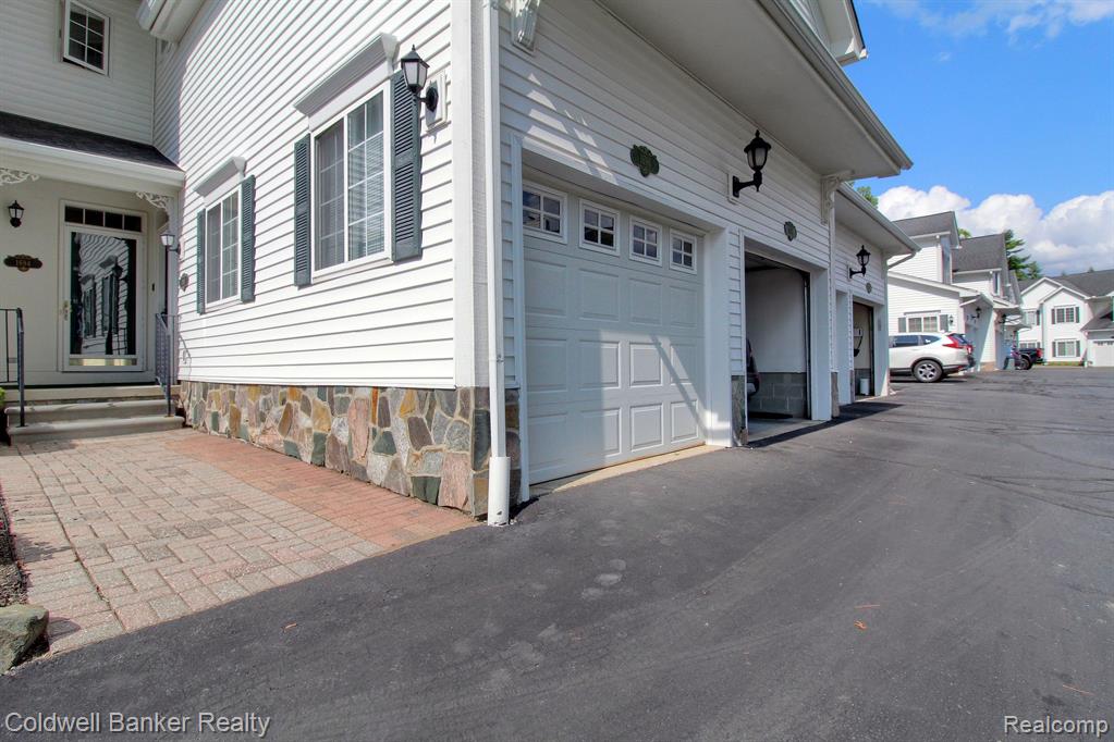 1696 CASSADY PLACE Drive, Plymouth, MI 48170 — Photo 3