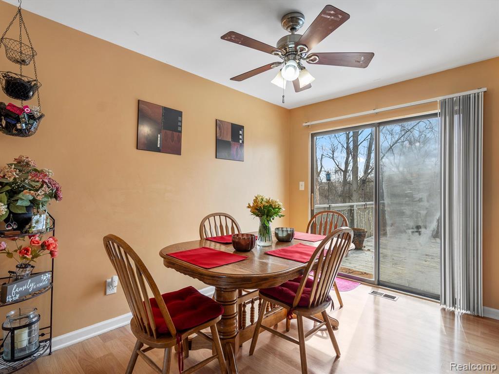 4872 LORE Drive, Waterford, MI 48329 — Photo 9