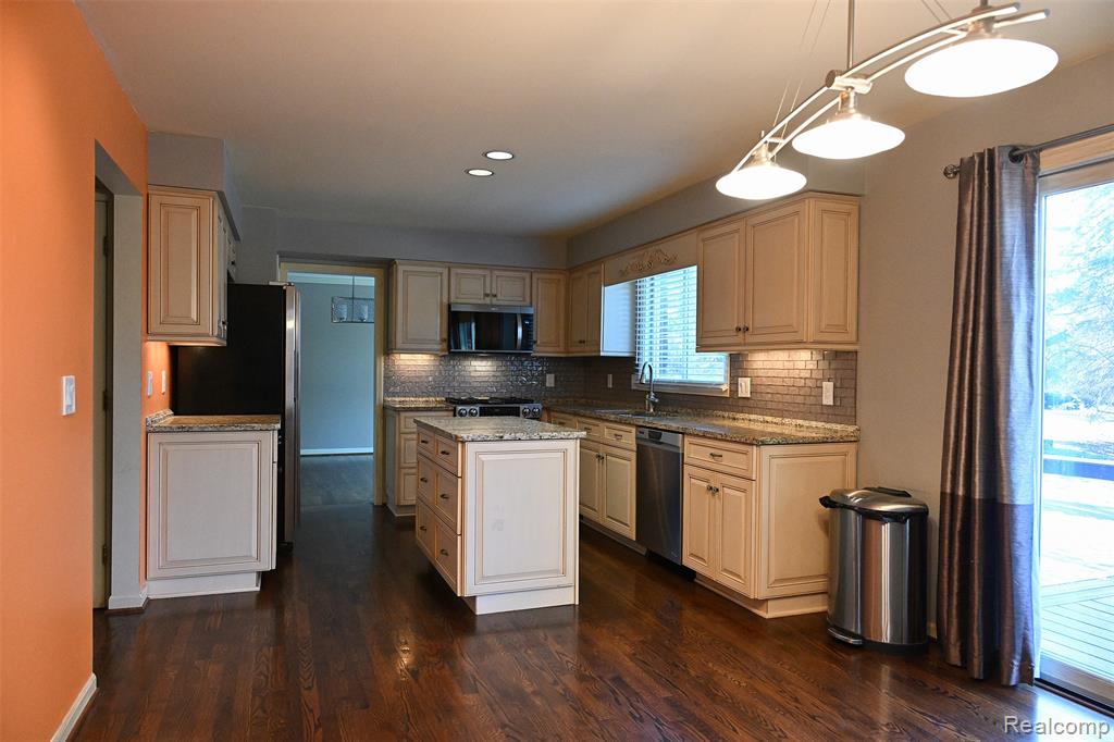 4427 Cahill Drive, Troy, MI 48098 — Photo 5