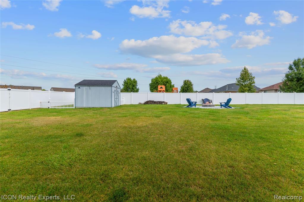 52527 Stafford Drive, Macomb, MI 48042 — Photo 41