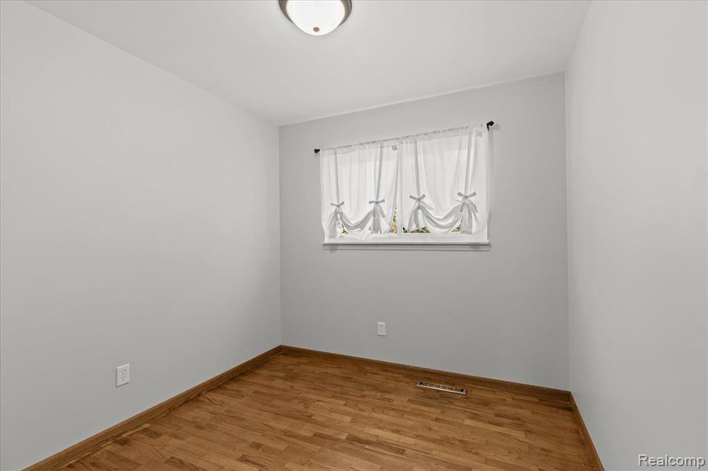 7242 HOUGHTON Drive, Davison, MI 48423 — Photo 10