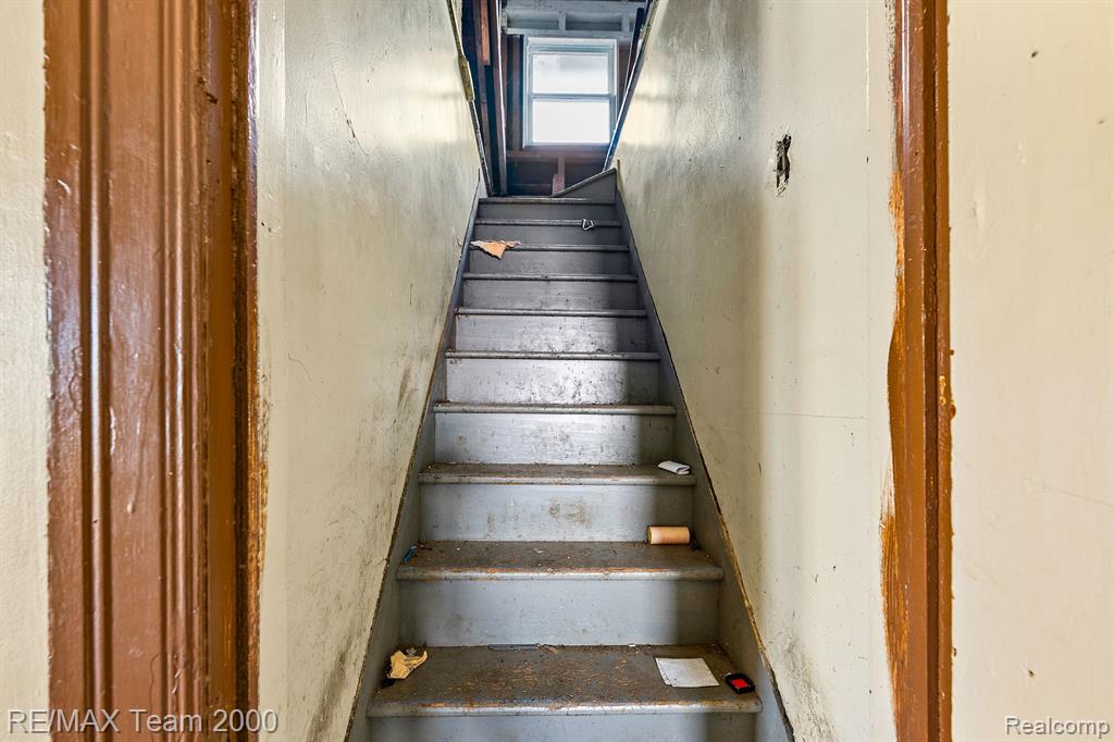 2187 HARDING Street, Detroit, MI 48214 — Photo 26