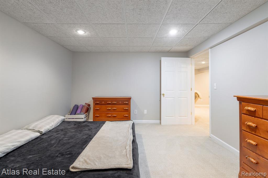 5864 Augusta Lane, Grand Blanc, MI 48439 — Photo 40