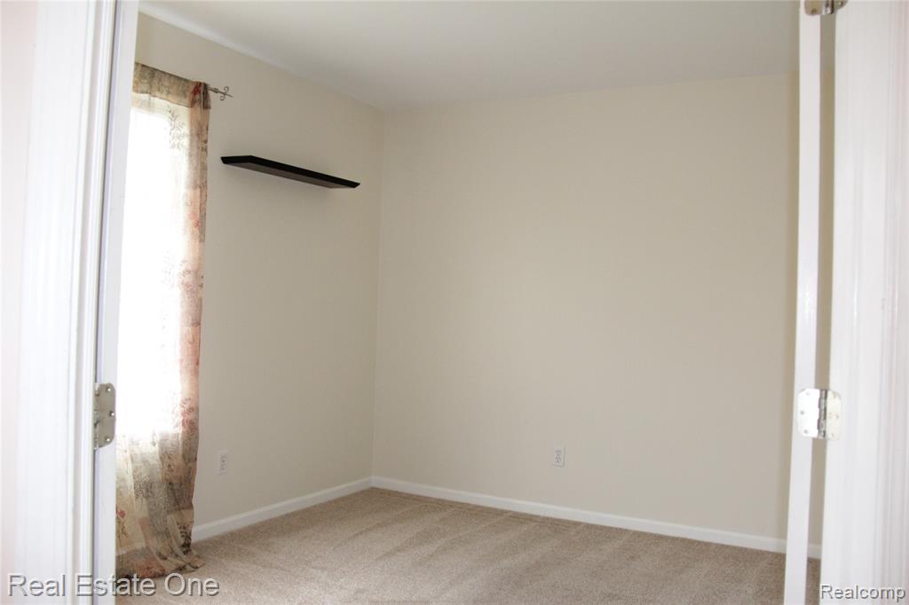 40690 Bluesprings Court, Canton, MI 48188 — Photo 12