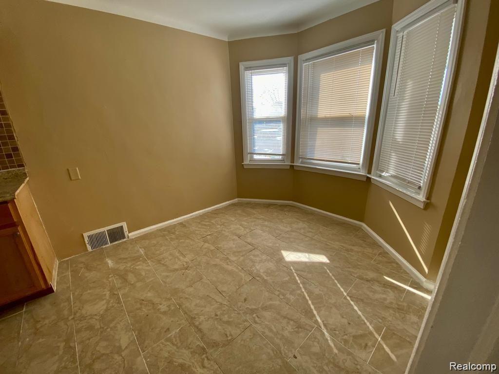 9156 WINTHROP Street, Detroit, MI 48228 — Photo 11