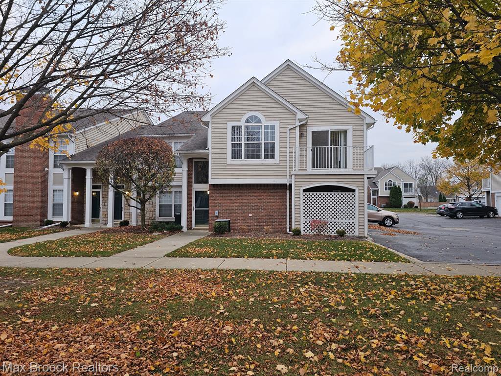 4257 BERKSHIRE Drive, Sterling Heights, MI 48314 — front exterior