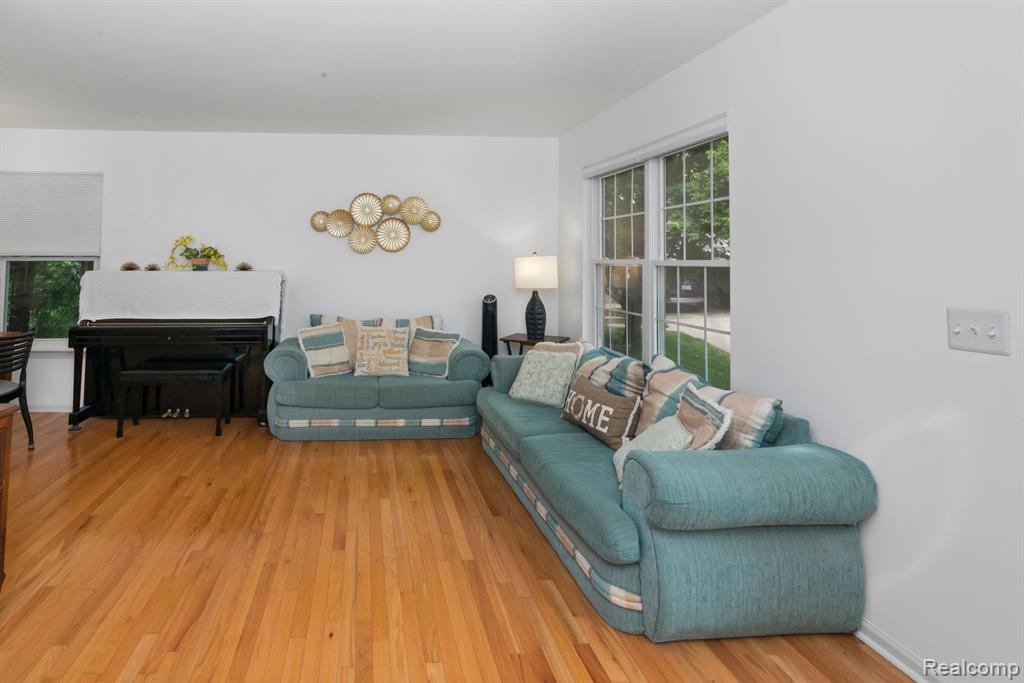 3251 DUNWOODIE Road, Ann Arbor, MI 48105 — Photo 16