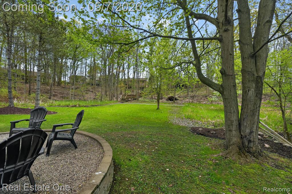 38967 Holsworth Court, Farmington, MI 48331 — Photo 76