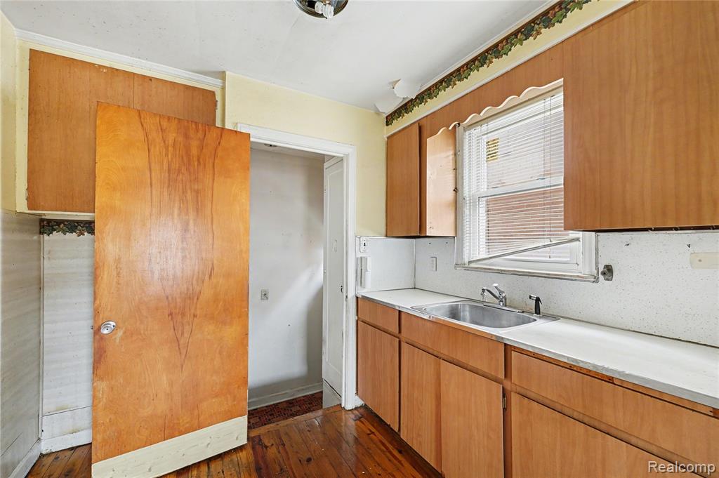 14814 Lesure Street, Detroit, MI 48227 — Photo 5