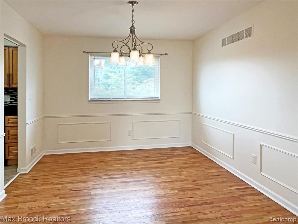801 W LONG LAKE Road, A-4, Bloomfield Hills, MI 48302 — Photo 11
