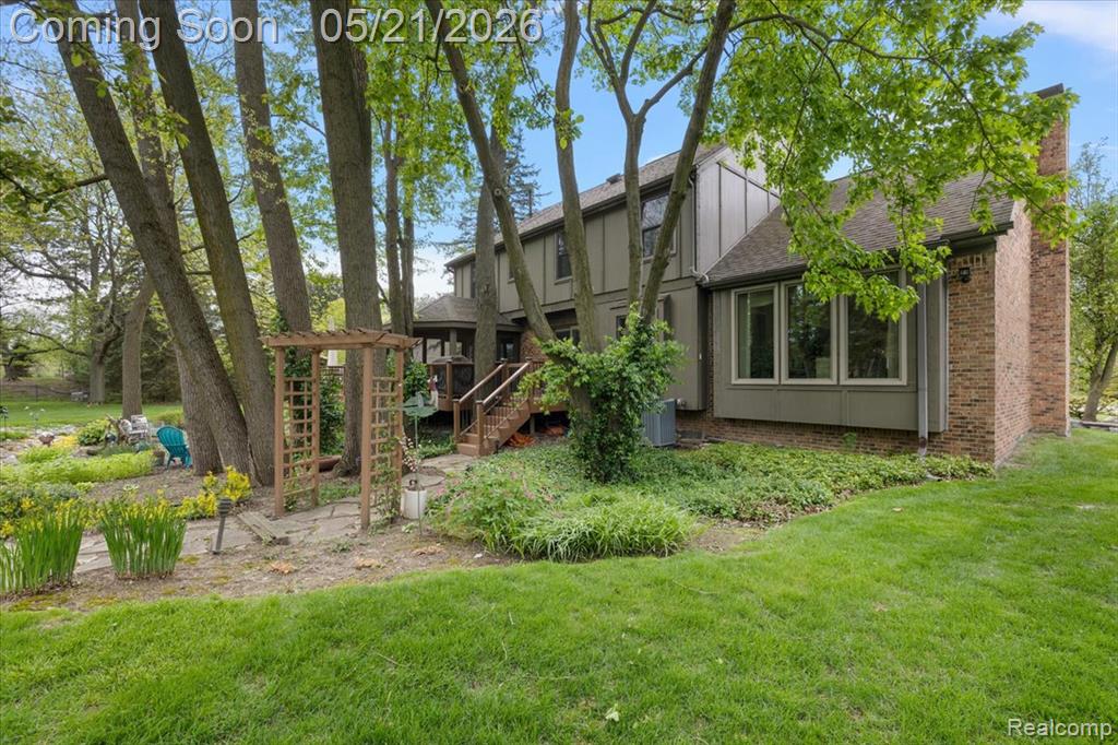 33891 Yorkridge Street, Farmington, MI 48331 — Photo 6