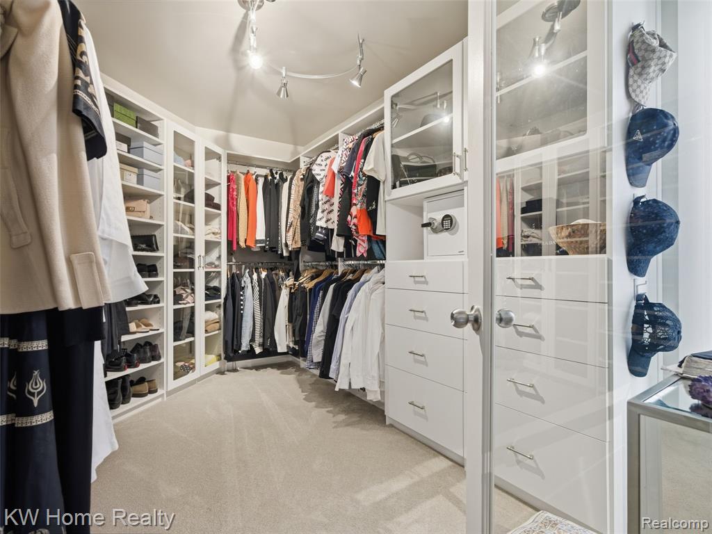 4749 Tara Court, West Bloomfield, MI 48323 — Photo 47