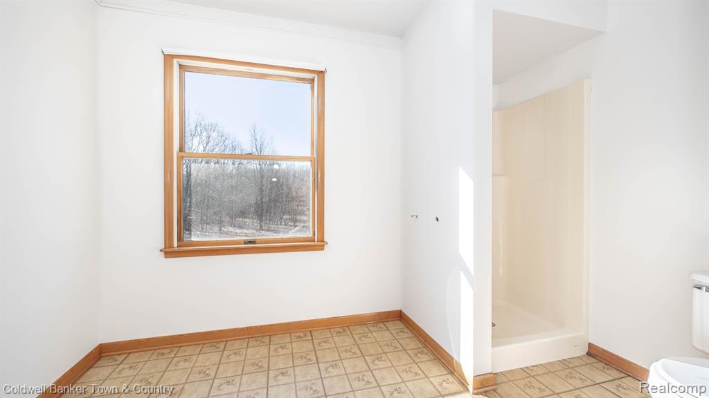 5427 OAK GROVE Road, Howell, MI 48855 — Photo 33