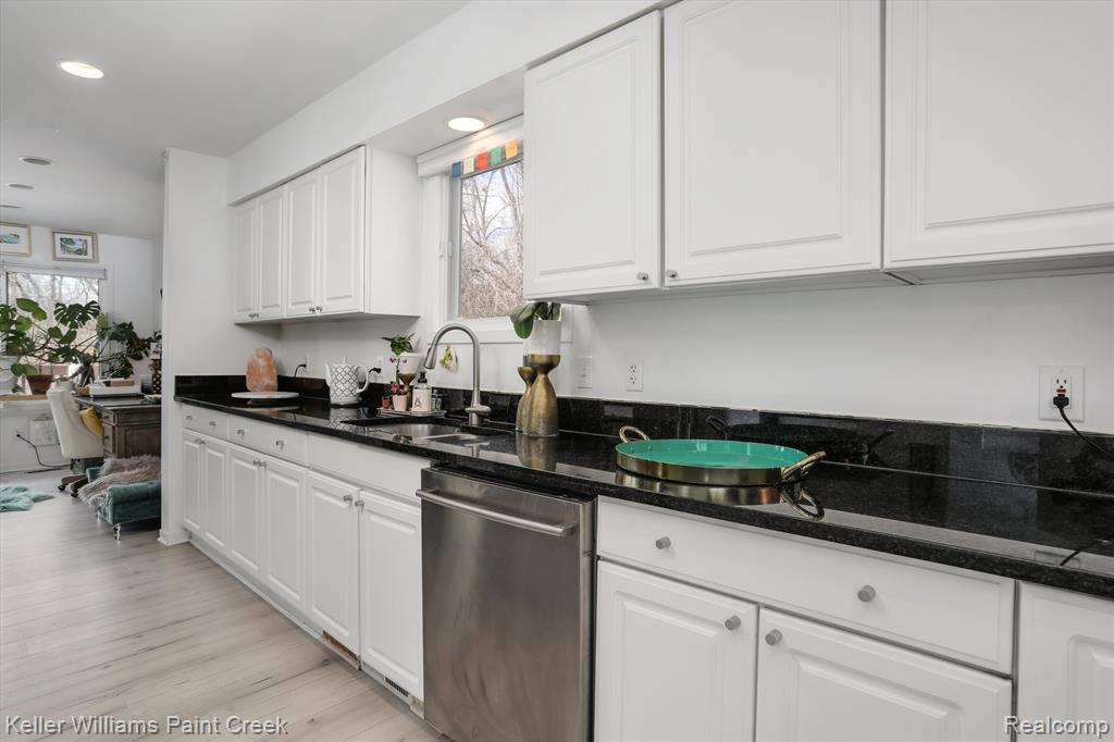 199 Kingsbrook Avenue, Ann Arbor, MI 48103 — Photo 14