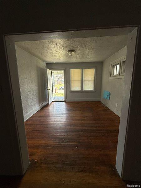 16327 Log Cabin Street, Highland Park, MI 48203