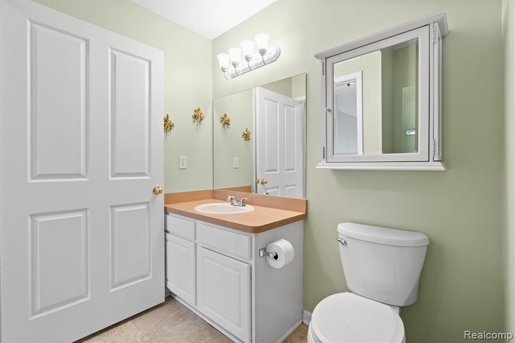 4130 Hampton Ridge Boulevard, 63, Howell, MI 48843 — Photo 17