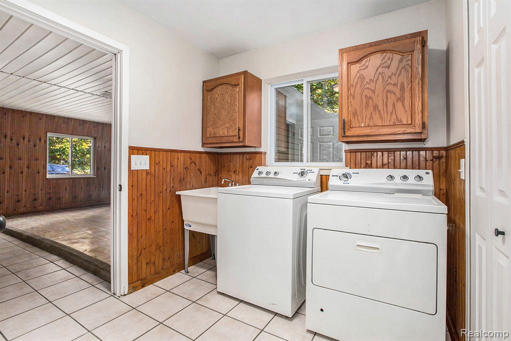 404 N Sybald Street, Westland, MI — Photo 24