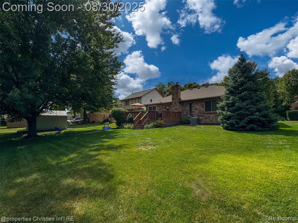 46502 Springhill Drive, Shelby Twp, MI 48317 — Photo 30