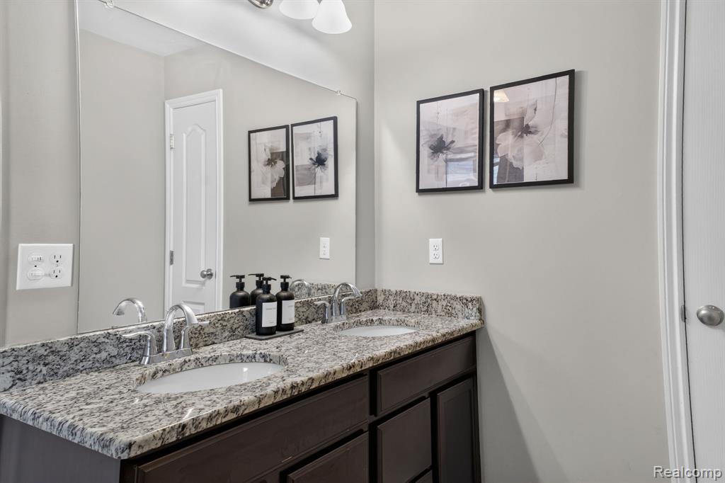 5168 Bradmore Lane, Warren, MI 48092 — Photo 19