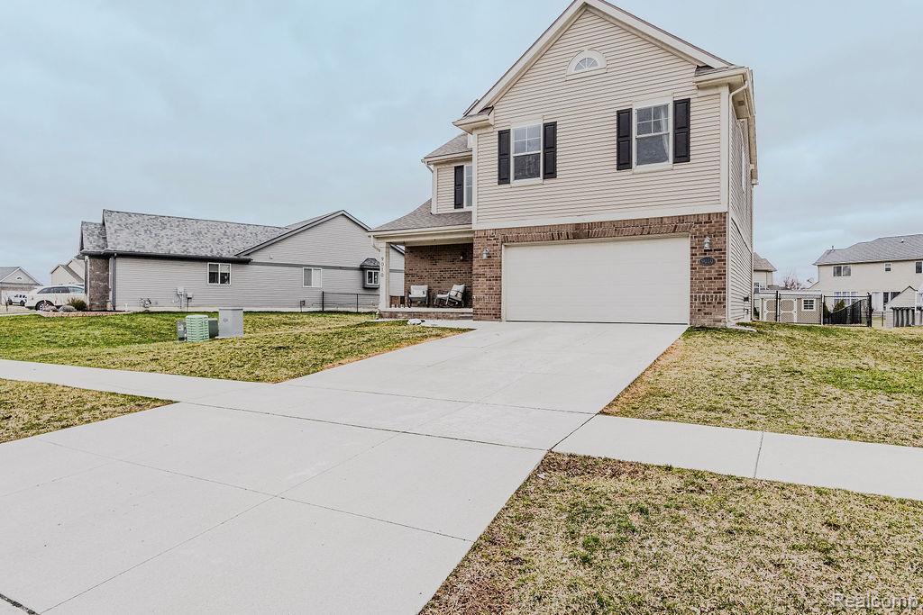 9010 Birch Pointe Drive, Newport, MI 48166 — Photo 2