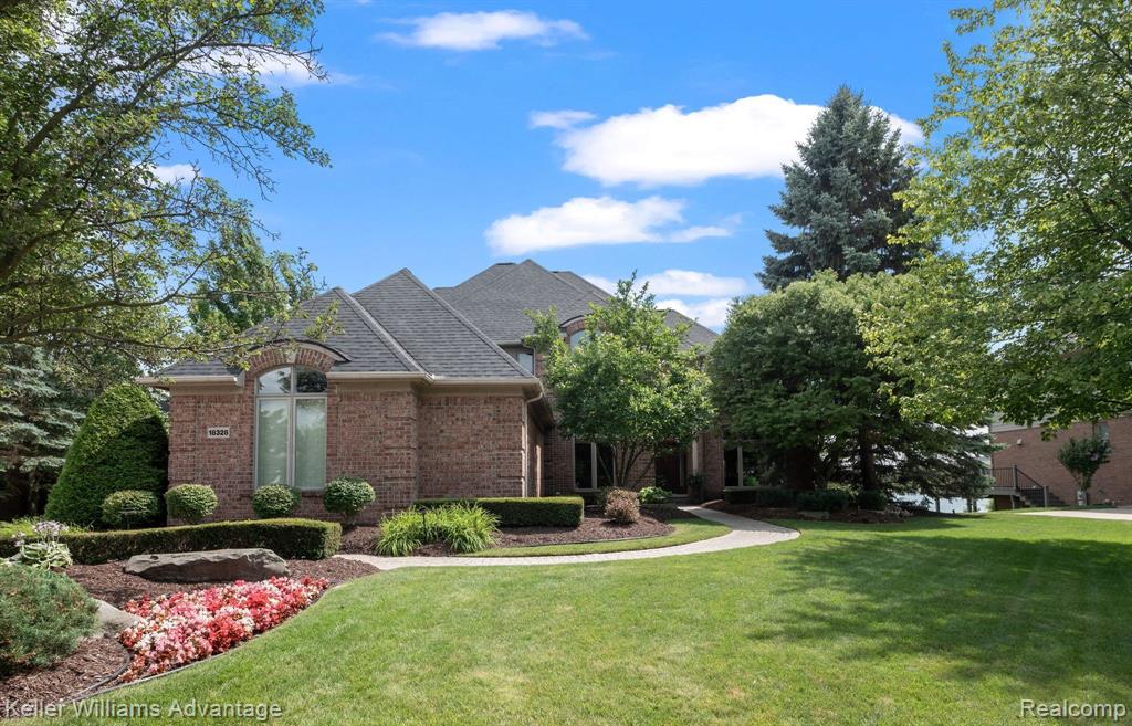 18328 Clairmont Circle E, Northville, MI 48168 — Photo 3