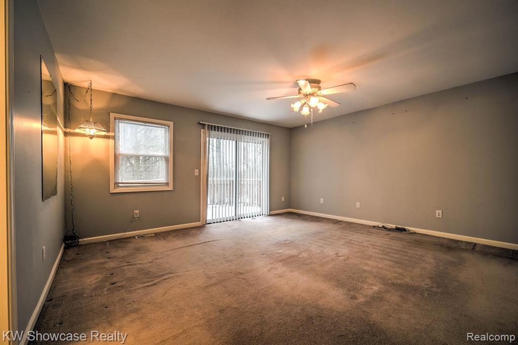 5806 KING JAMES, Waterford, MI 48327 — Photo 35