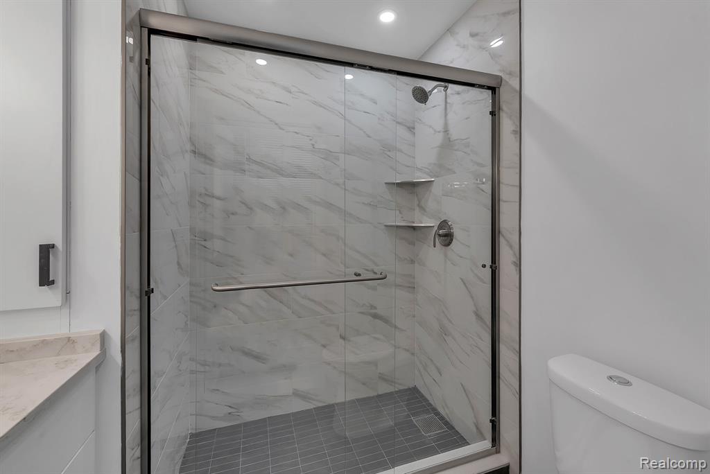 408 Fox Hills #A5 Drive S, Bloomfield Hills, MI 48304 — Photo 28
