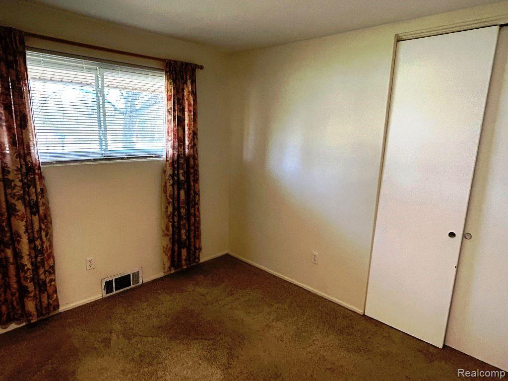 6660 W DARTMOOR Road, West Bloomfield, MI — Photo 14