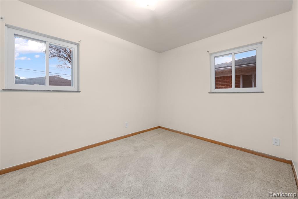 28876 Palm Beach Drive, Warren, MI 48093 — Photo 19