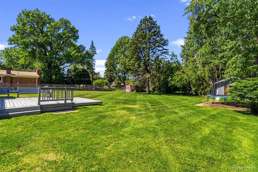 4410 Wickfield Drive, Flint, MI 48507 — Photo 34