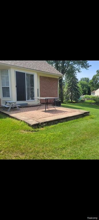 1632 Bennington Ct. Court, 1632, Canton, MI 48188 — Photo 16