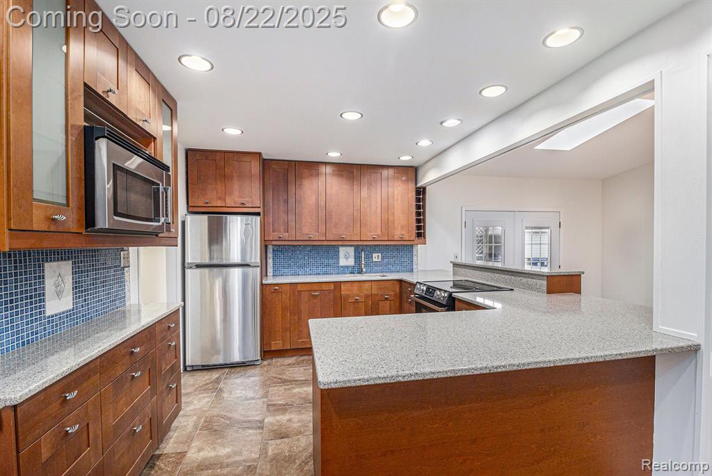 42412 Somerset Court, Canton, MI 48187 — Photo 8