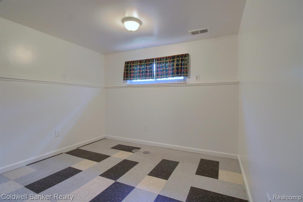 1671 FOLEY Avenue, Ypsilanti, MI 48198 — Photo 14