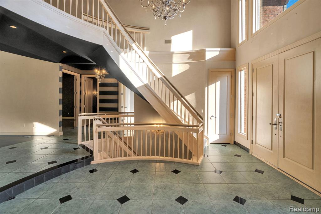 5779 Pinecrest Estates Drive, Ann Arbor, MI 48105 — Photo 12