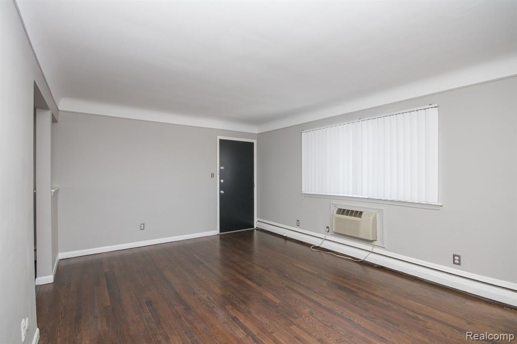 629 Maple Road, Clawson, MI — Photo 4