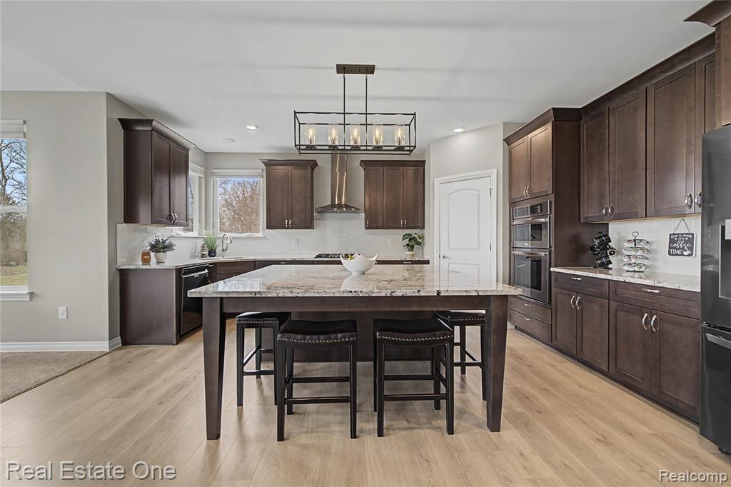 8370 Grist Mill Drive, Fenton, MI 48430 — Photo 11