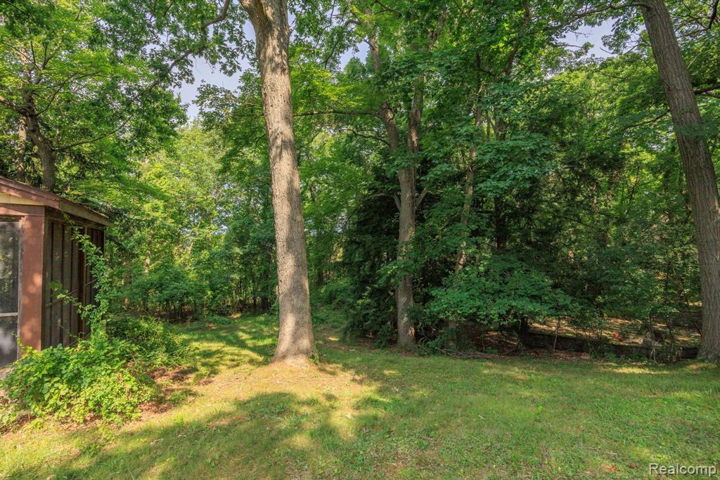730 Indianwood Road, Lake Orion, MI 48362 — Photo 34