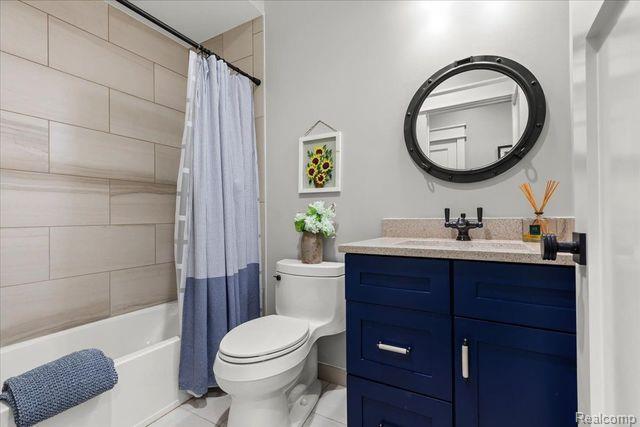 8431 STONEY CREEK Dr., South Lyon, MI 48178 — Photo 20