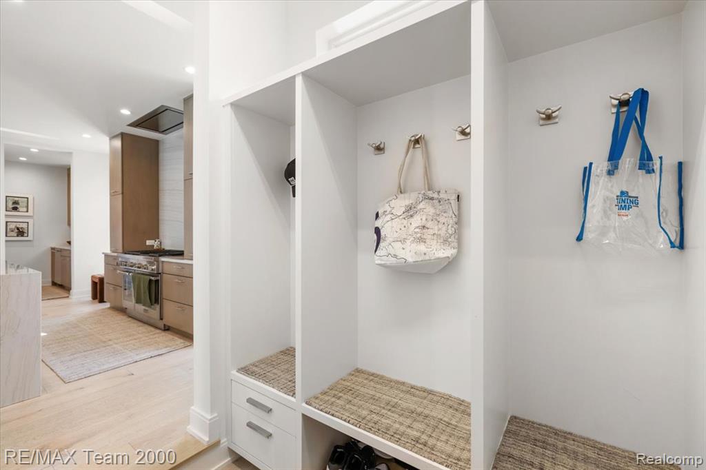 864 Ann Street, Birmingham, MI 48009 — Photo 48