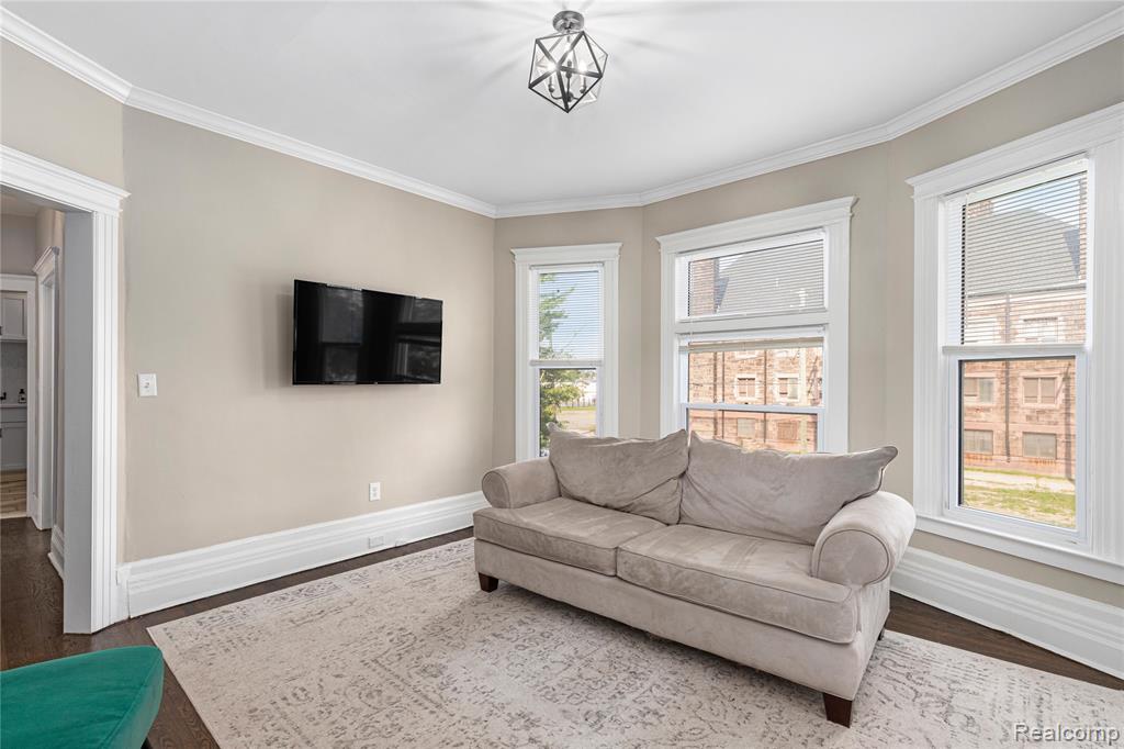 68 W Philadelphia Street, Detroit, MI 48202 — Photo 2