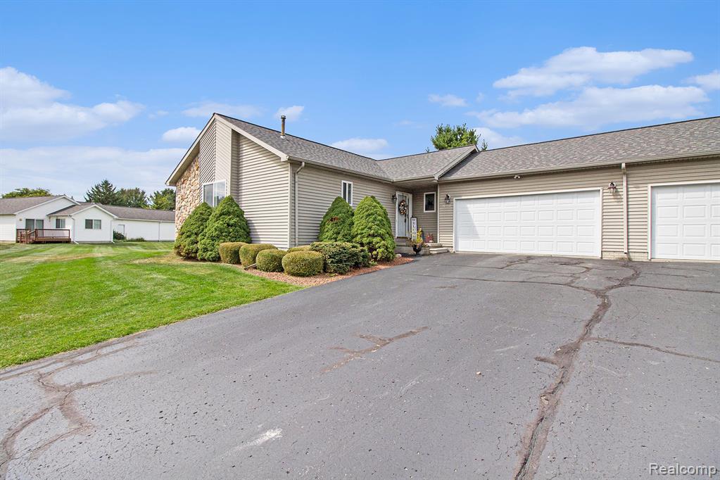 10177 Hawthorne Ridge Road, Goodrich Vlg, MI — Photo 26